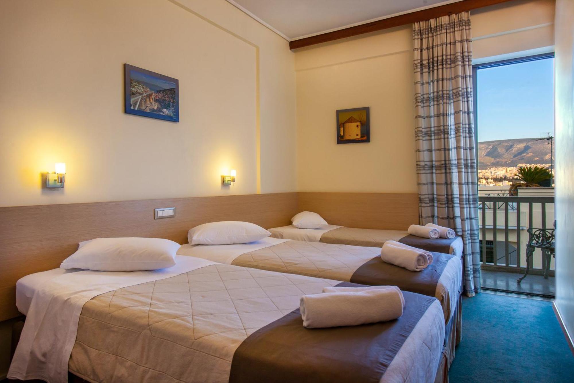 Chambre Lits Jumeaux avec Lit d'Appoint - Vue sur Acropole